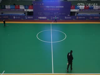 日韩女主导图片